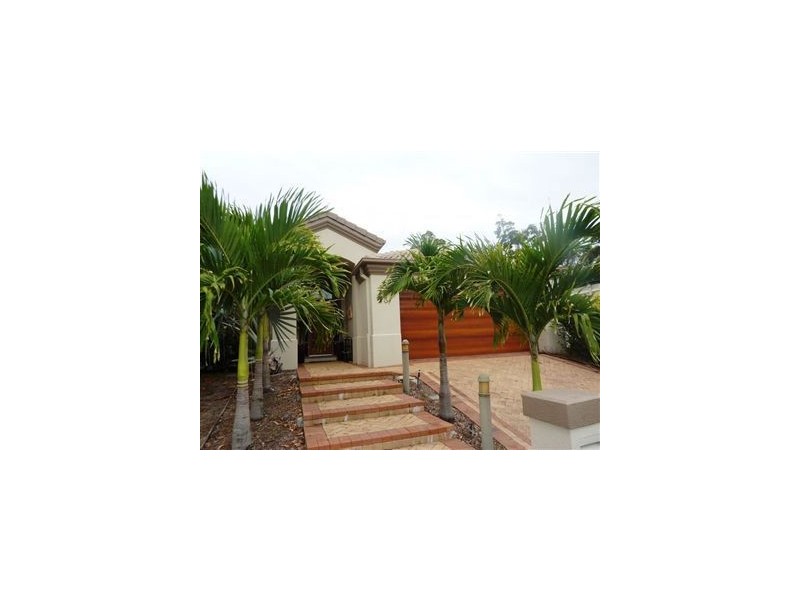 3 Abby Crescent, Ashmore QLD 4214