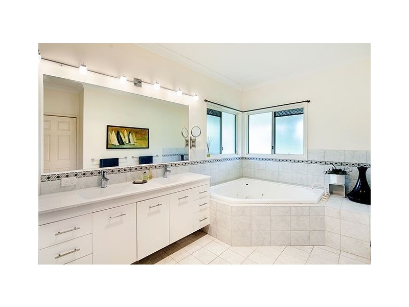 210 Ruffles Road, Willow Vale QLD 4209