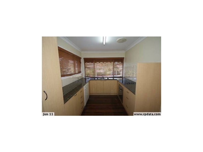 21 Lara Avenue, Southport QLD 4215