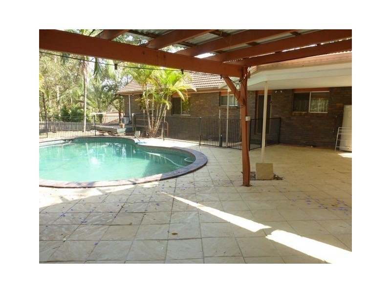 7 Kittani Crescent, Ashmore QLD 4214