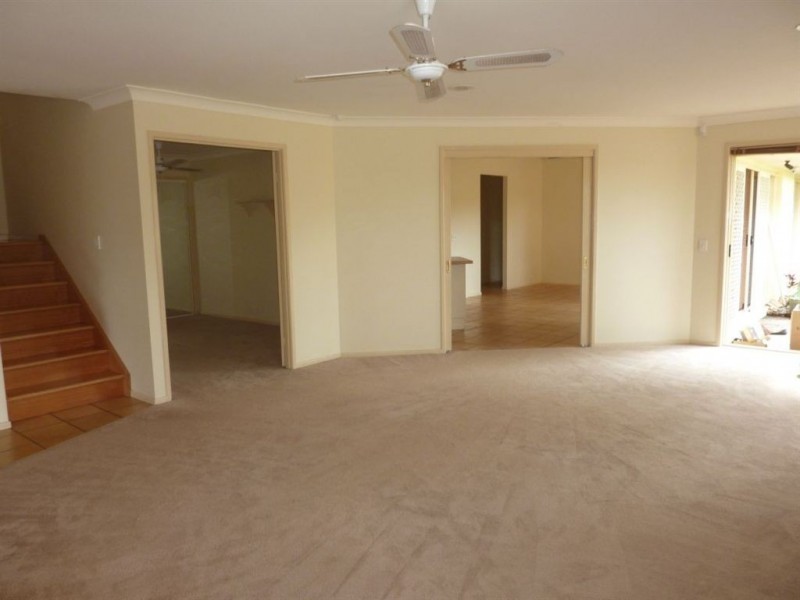 15 Cook Close, Southport QLD 4215