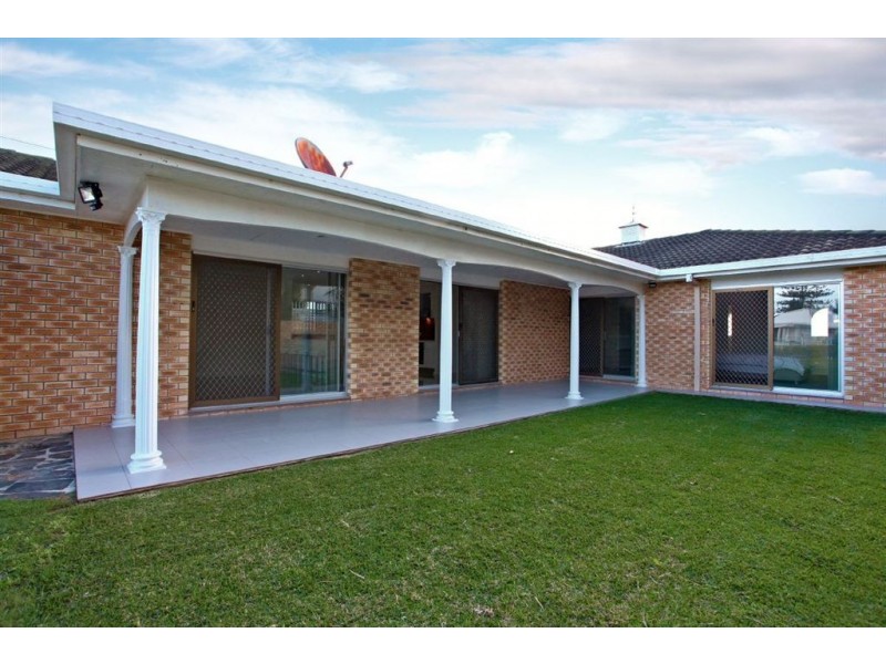 13 Inga Avenue, Surfers Paradise QLD 4217