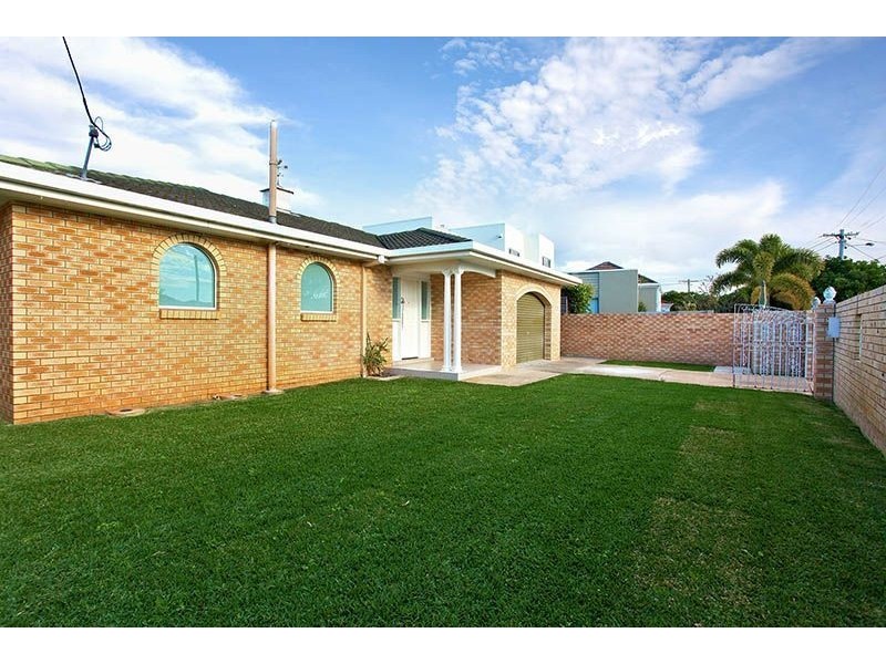 13 Inga Avenue, Surfers Paradise QLD 4217