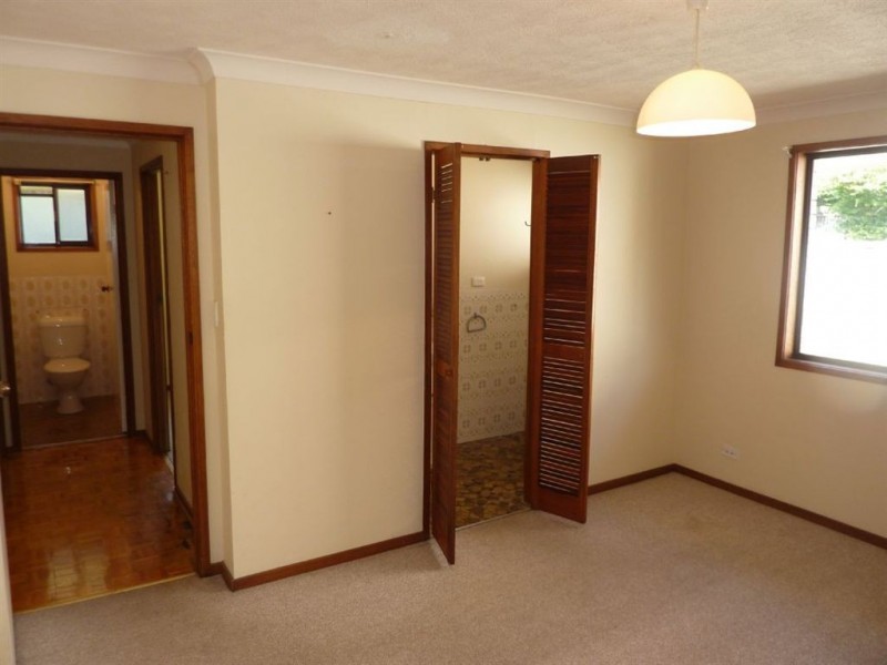 15 Luxor Street, Southport QLD 4215