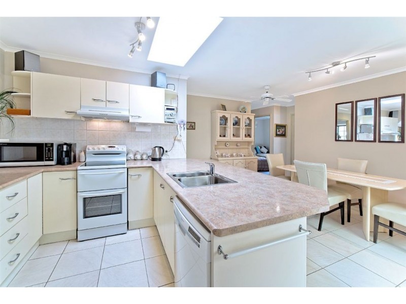 1/22 Maiala Close, Paradise Point QLD 4216