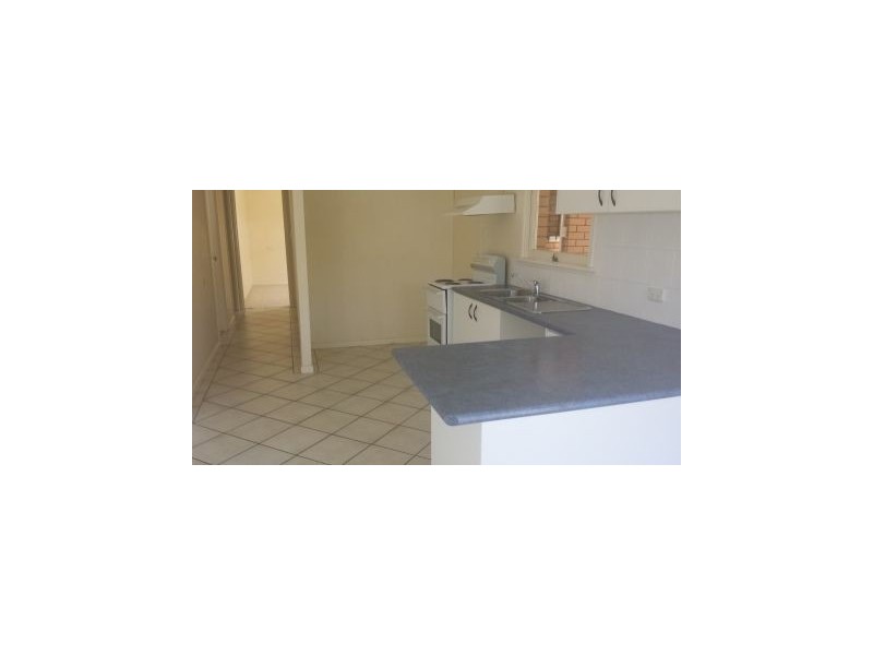 1/30 Middle Street, Labrador QLD 4215