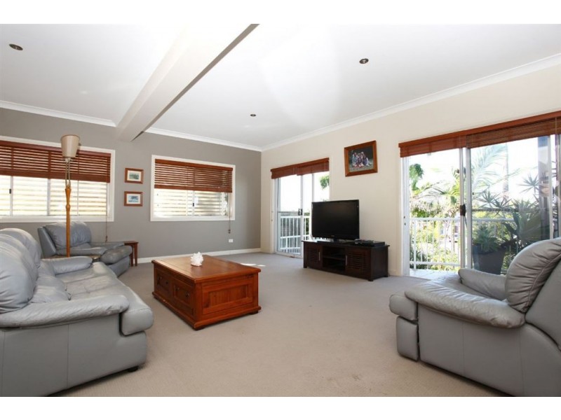 32 Wardoo Street, Ashmore QLD 4214