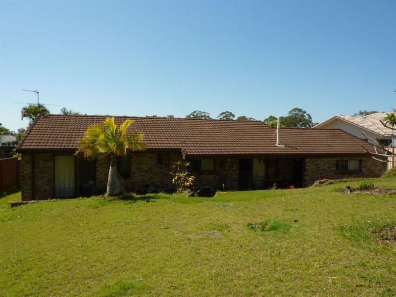 6 Wallaroo Way, Ashmore QLD 4214