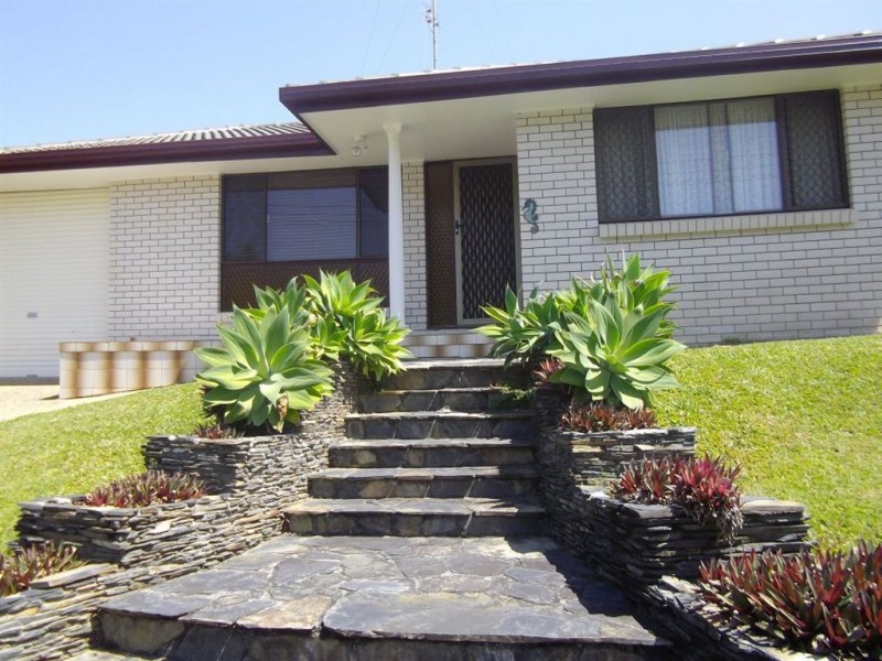 2 Mungo Place, Southport QLD 4215