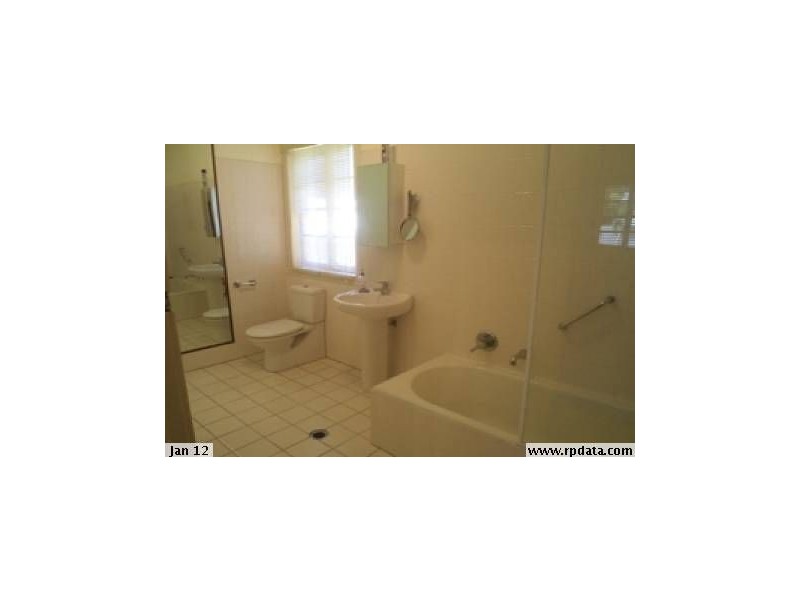 113 High Street, Southport QLD 4215