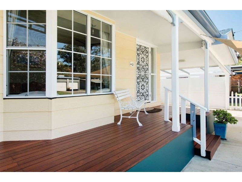 34 Tallara Street, Coombabah QLD 4216