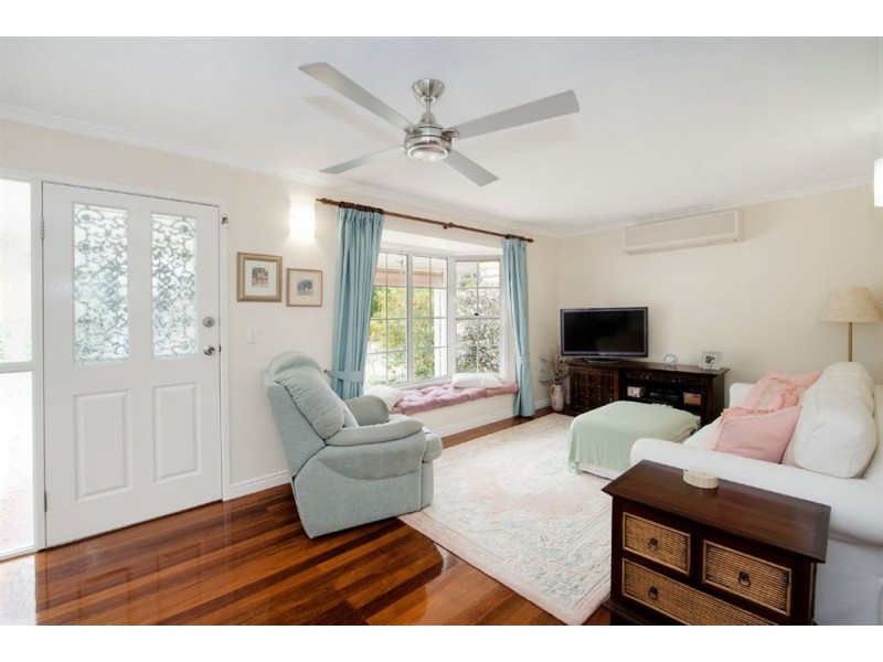 34 Tallara Street, Coombabah QLD 4216