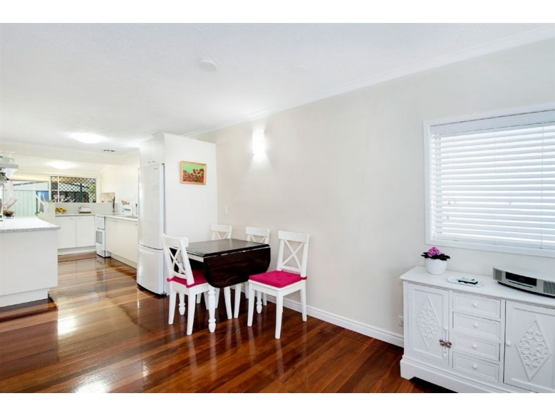 34 Tallara Street, Coombabah QLD 4216