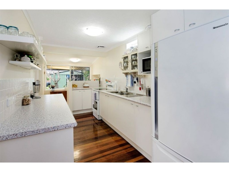 34 Tallara Street, Coombabah QLD 4216