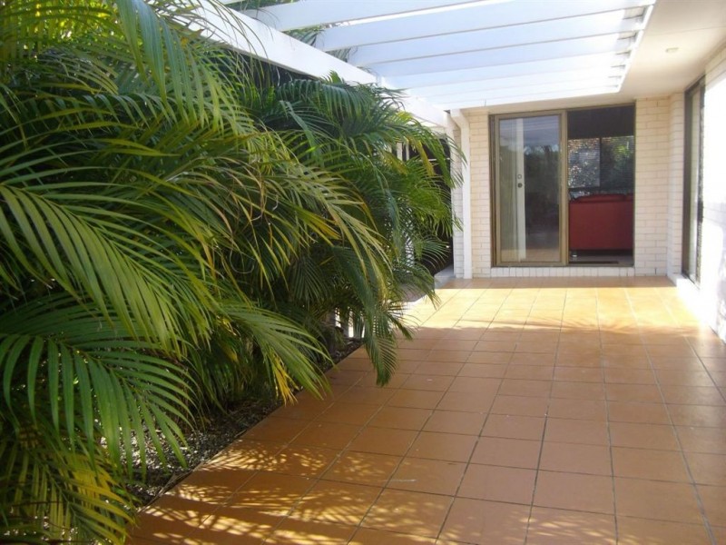 250 Cotlew Street, Ashmore QLD 4214