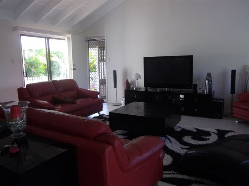 250 Cotlew Street, Ashmore QLD 4214