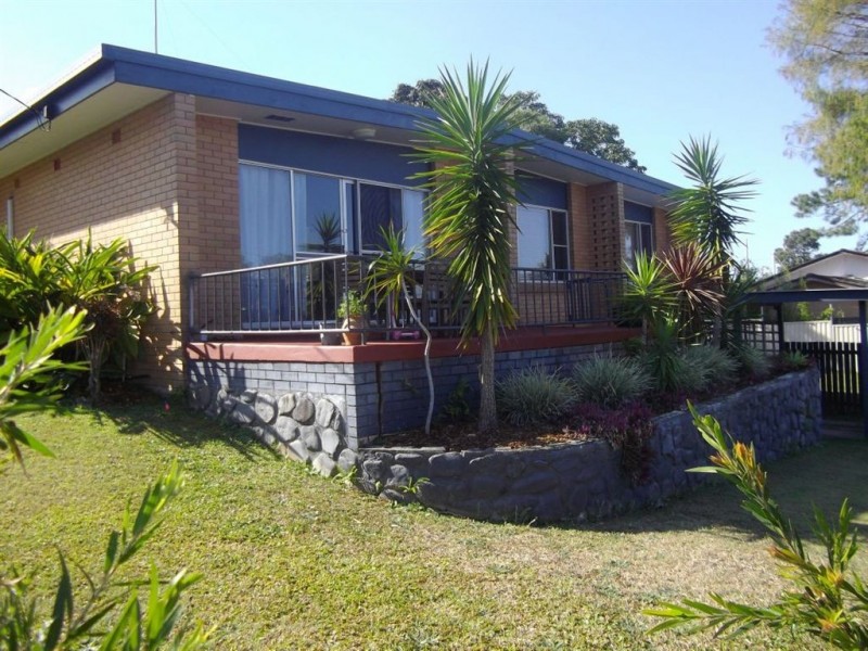 46 Cooleroo Crescent, Southport QLD 4215