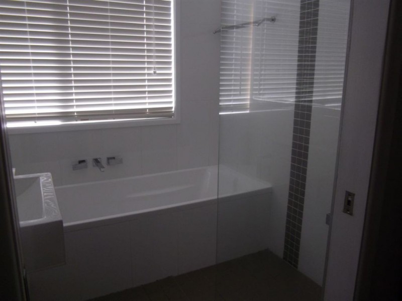 46 Cooleroo Crescent, Southport QLD 4215