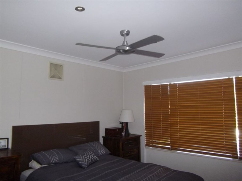 46 Cooleroo Crescent, Southport QLD 4215