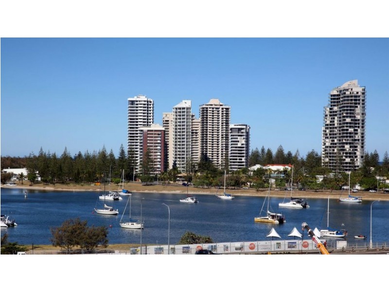 903/4 Como Cresent, Southport QLD 4215