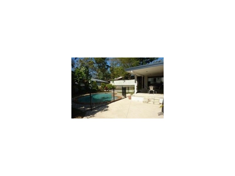 3 Lillian Crescent, Ashmore QLD 4214