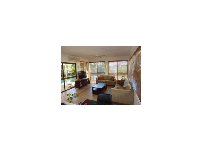 3 Lillian Crescent, Ashmore QLD 4214