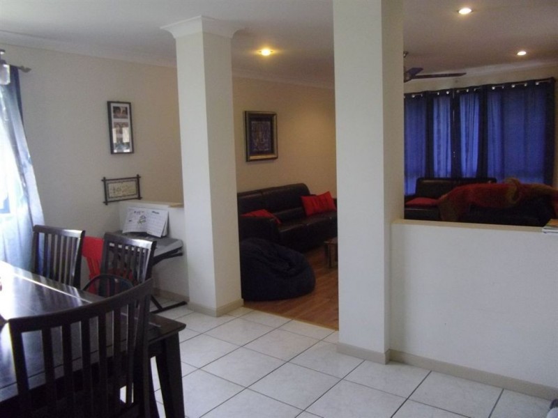 62 Coachwood Drive, Molendinar QLD 4214