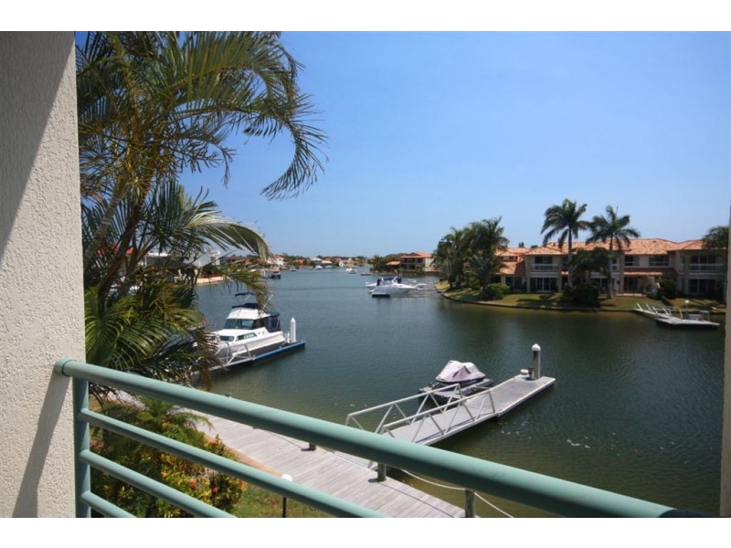 29/3 Lee Road, Runaway Bay QLD 4216