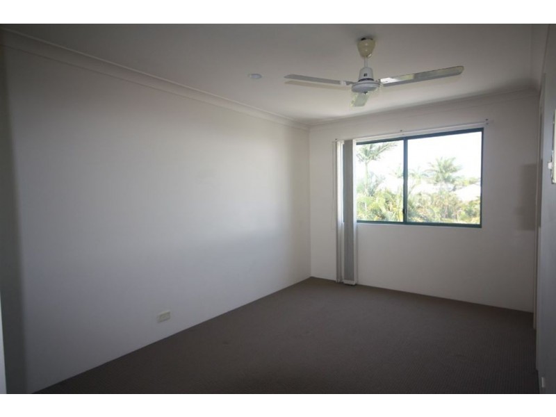 29/3 Lee Road, Runaway Bay QLD 4216