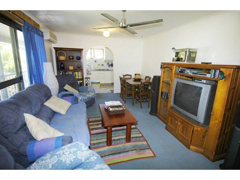 7 Wilga Court, Ashmore QLD 4214