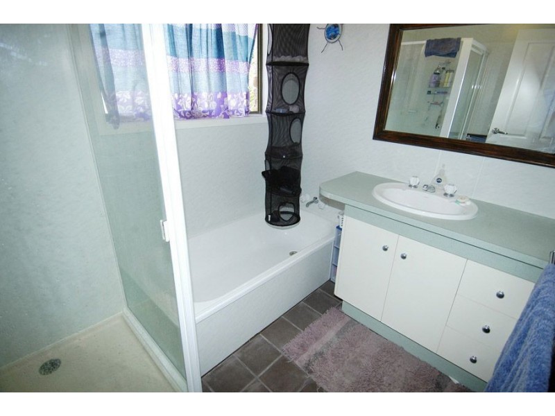 7 Wilga Court, Ashmore QLD 4214