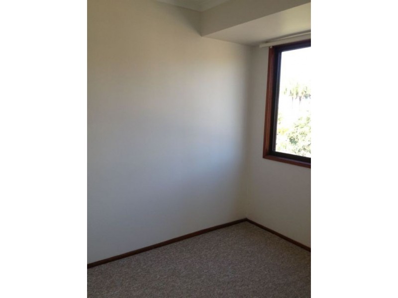 5/19-21 St Kevins Avenue, Benowa QLD 4217