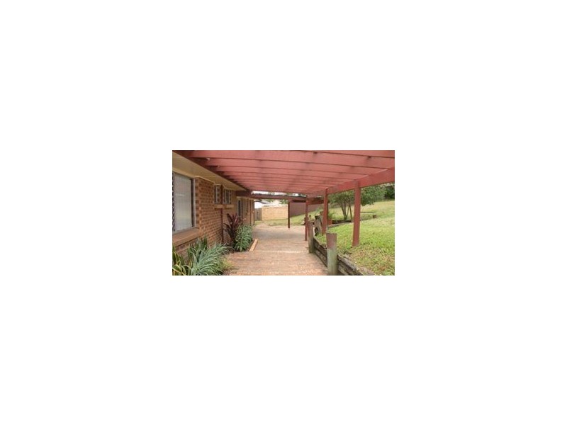 15 Yangoora Crescent, Ashmore QLD 4214