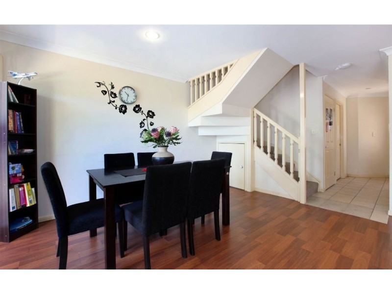 7/96 Pohlman Street, Southport QLD 4215