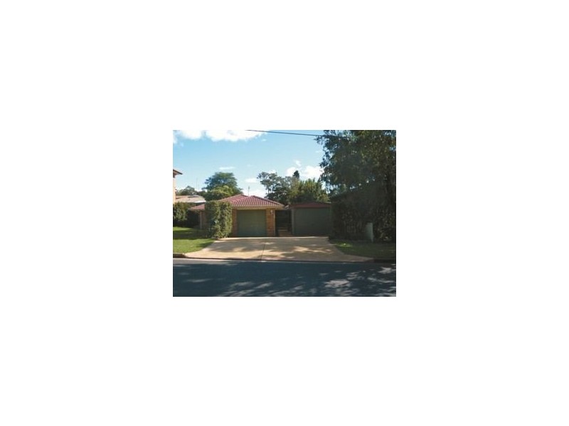 7 Clare Street, Southport QLD 4215