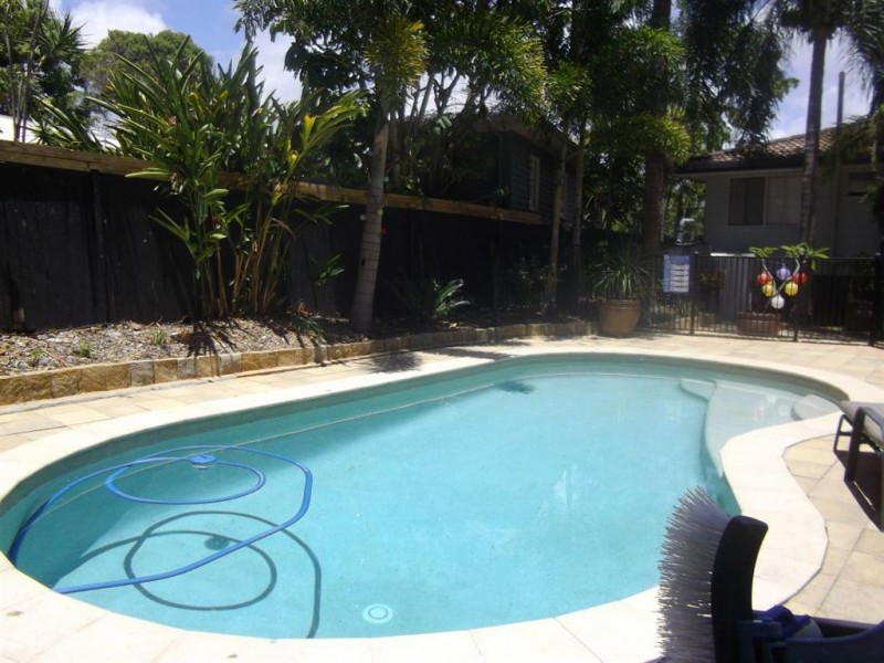 22 Mole Avenue, Southport QLD 4215