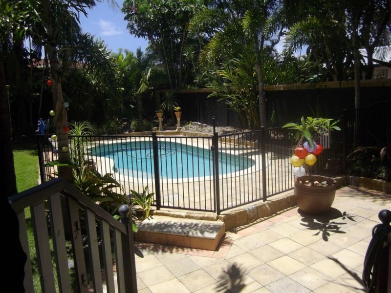 22 Mole Avenue, Southport QLD 4215