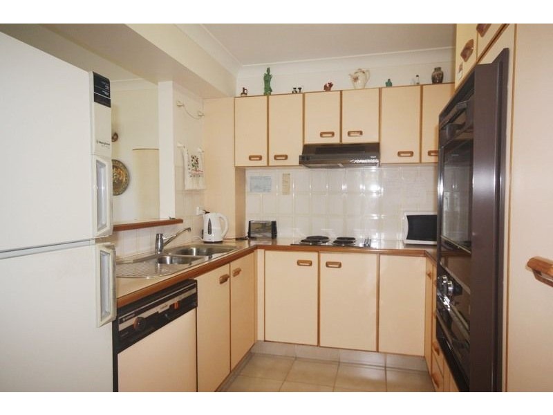 4/142 The Esplanade, Paradise Point QLD 4216