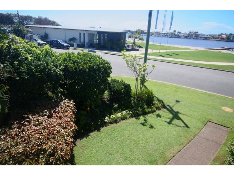 4/142 The Esplanade, Paradise Point QLD 4216