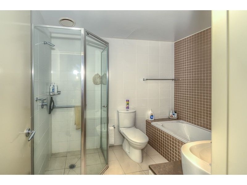 324/1-3 Aqua Street, Southport QLD 4215