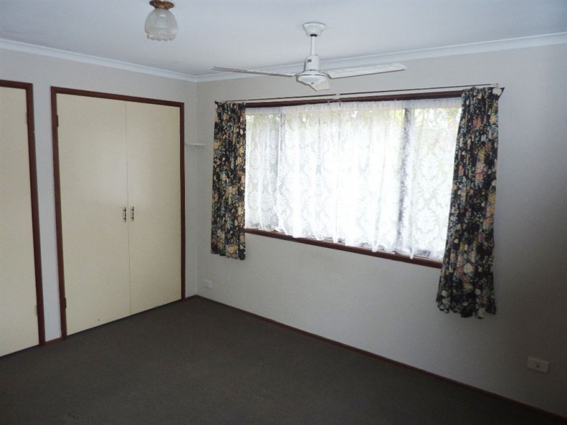 4 Palona Place, Ashmore QLD 4214