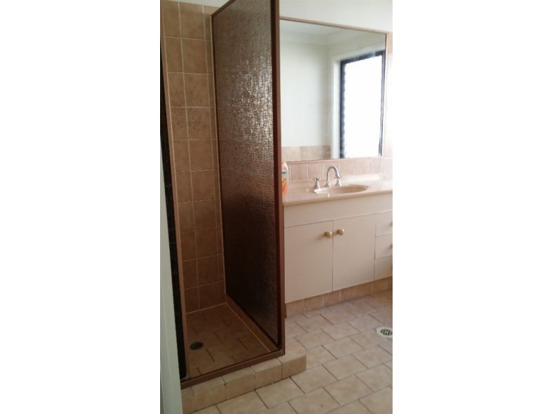 31 Canterbury Chase, Ashmore QLD 4214