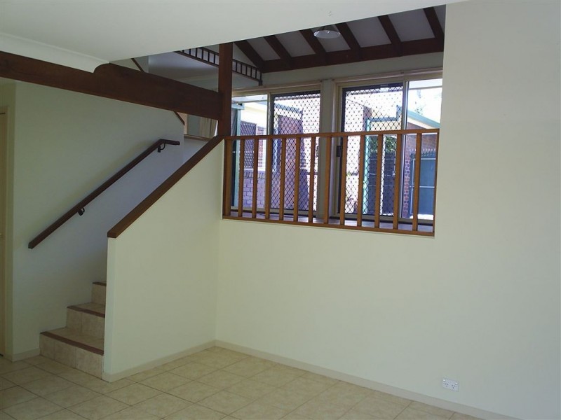 1/35A Grevillea Drive, Varsity Lakes QLD 4227