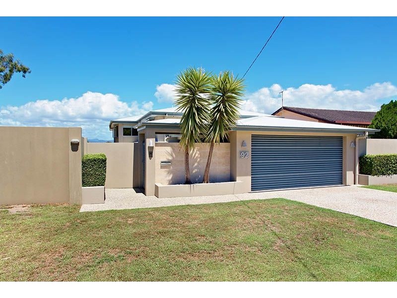 92 Bamboo Avenue, Benowa QLD 4217
