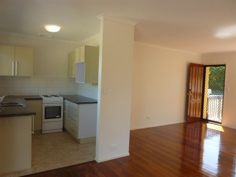 13 Kathleen Avenue, Southport QLD 4215