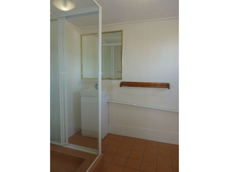 13 Kathleen Avenue, Southport QLD 4215