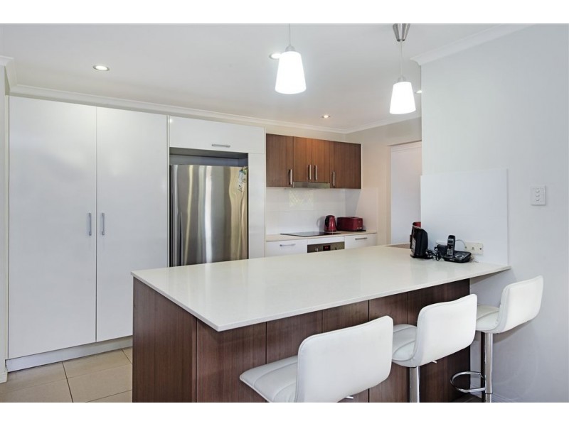 34 Parkwood Bvd, Parkwood QLD 4214