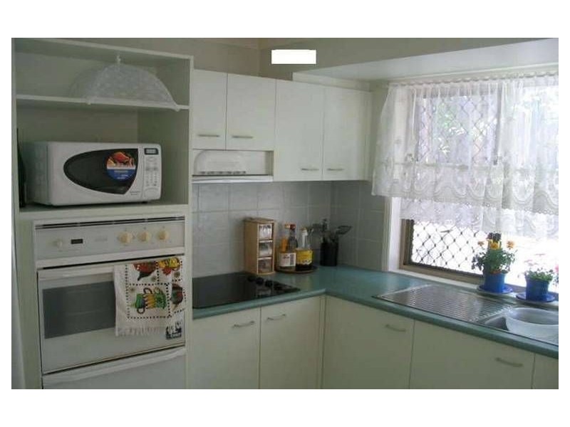 5 Pacific Pines Blvd, Pacific Pines QLD 4211