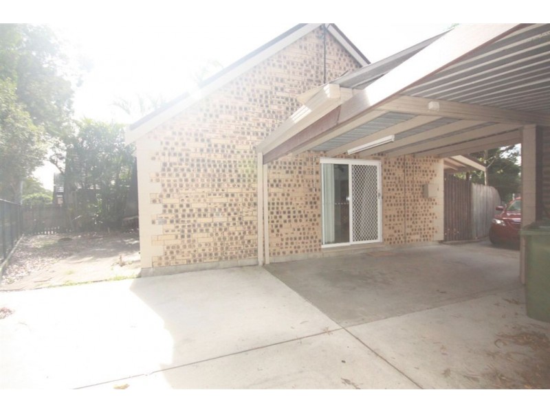 2/18 Eurimbula Street, Paradise Point QLD 4216