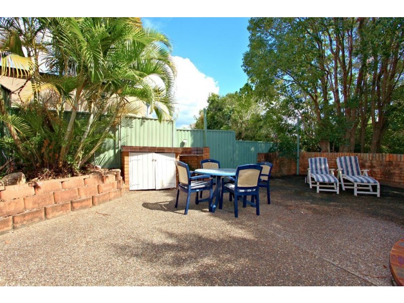 2 Nimrud St, Southport QLD 4215